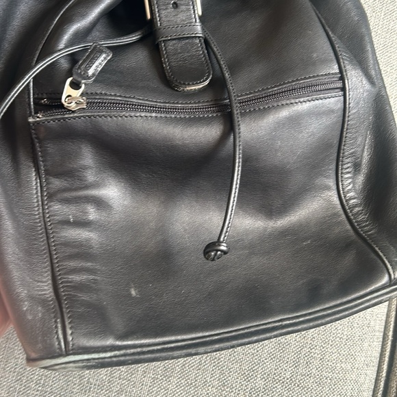 Vintage Coach 0529 Classic Black Leather Backpack - Picture 8 of 16